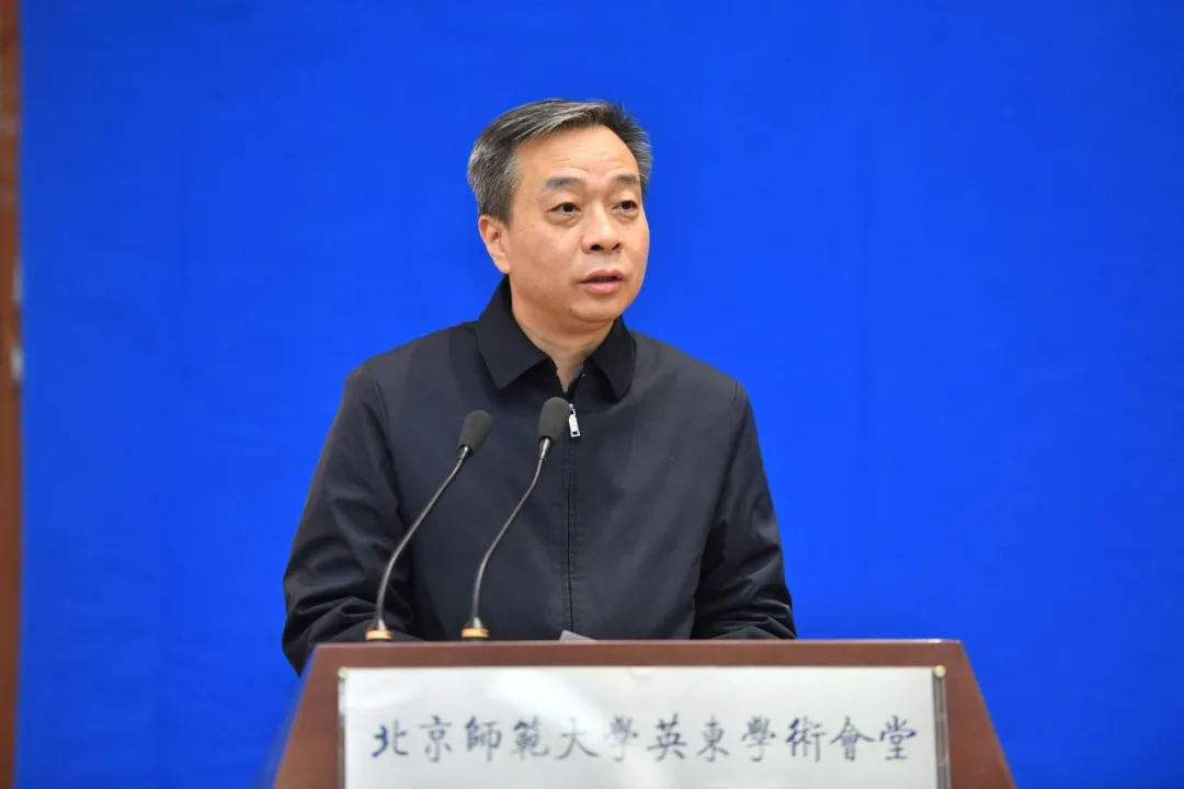 91直播
副校长 康震.jpg